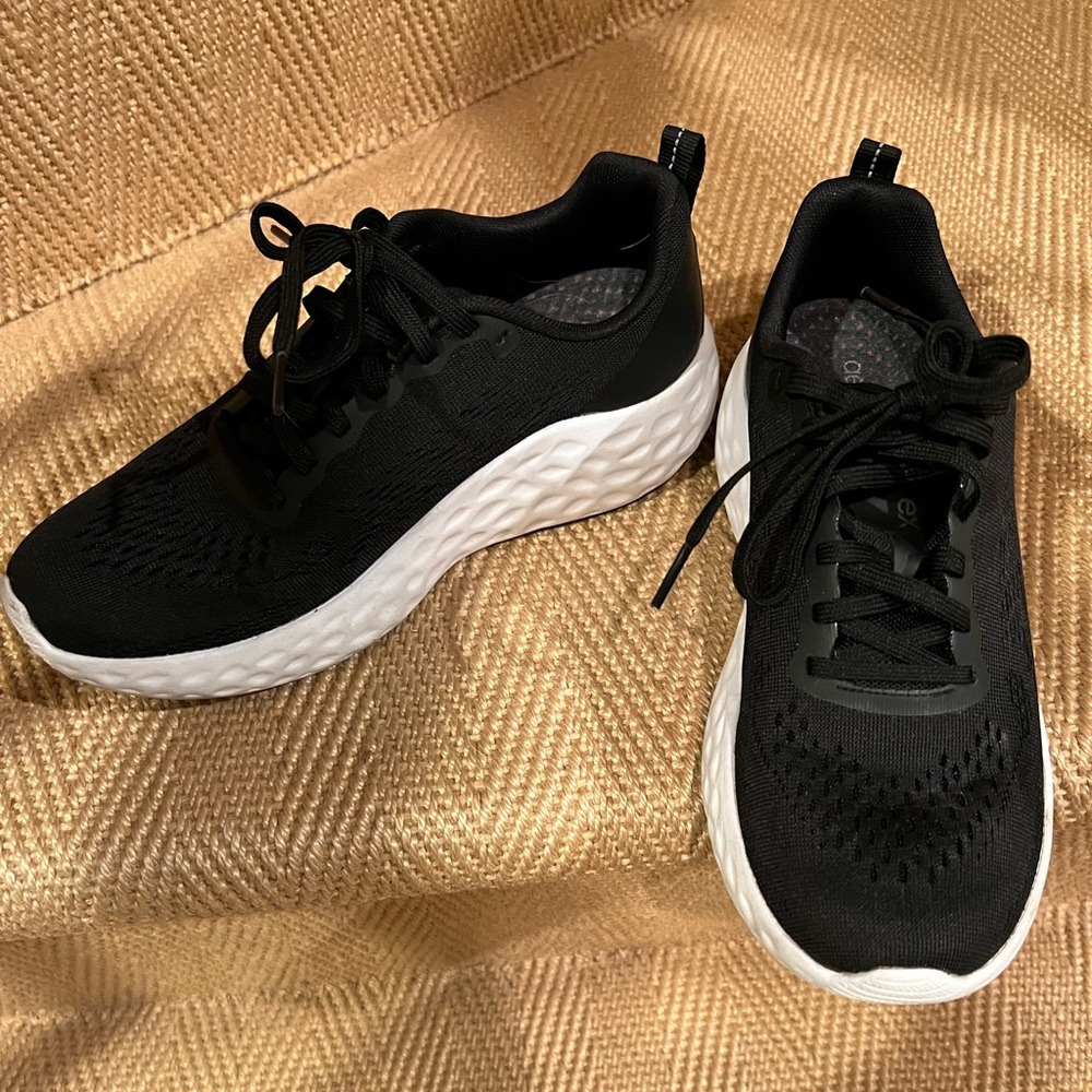 Aetrex Emery Arch Support Black Sneaker